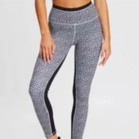 NEW all fenix Athletic High Waisted leggings Animal Print Size M. Blue Women’s - Picture 1 of 5